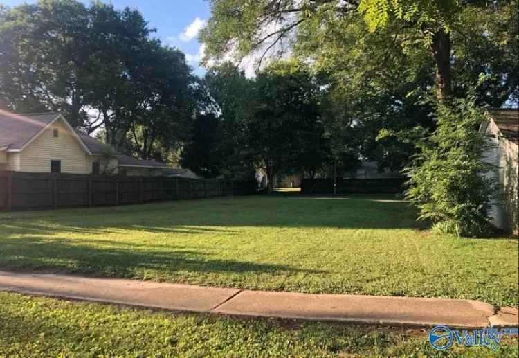 Buy land lot in 5-Points with easy access to downtown