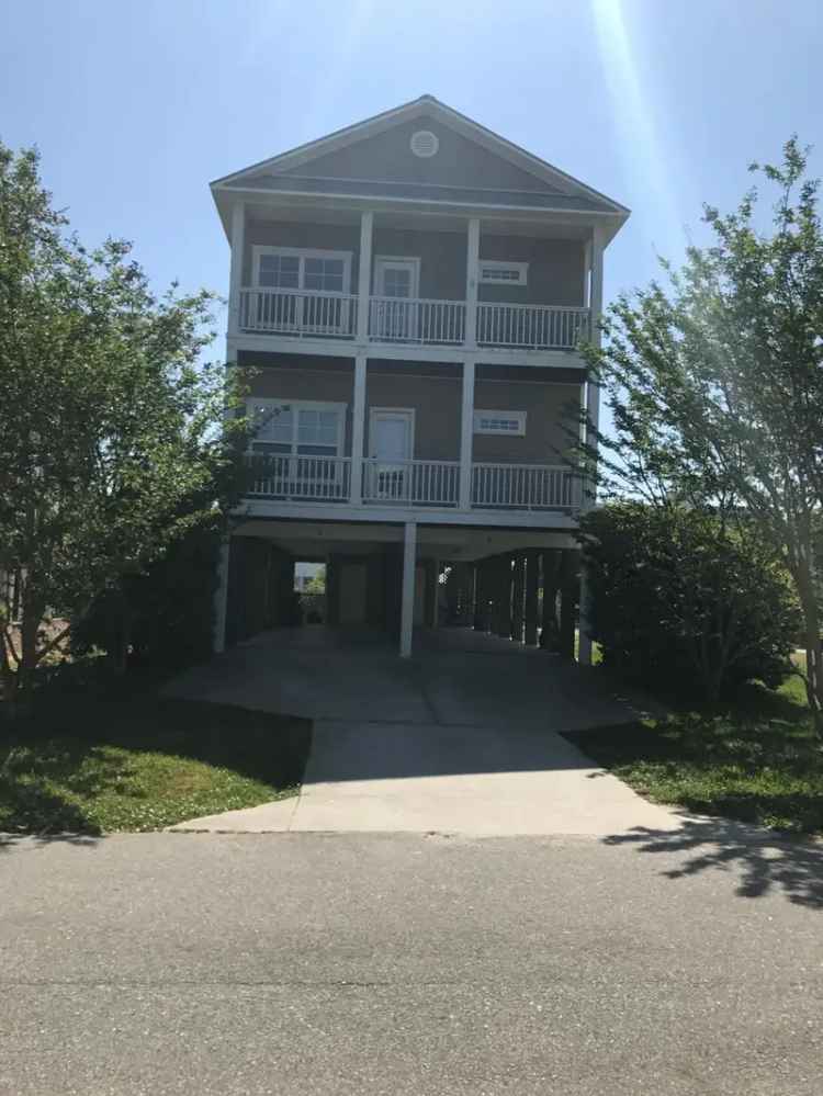 Rent Apartment Unit with Ocean View Near Beach Access