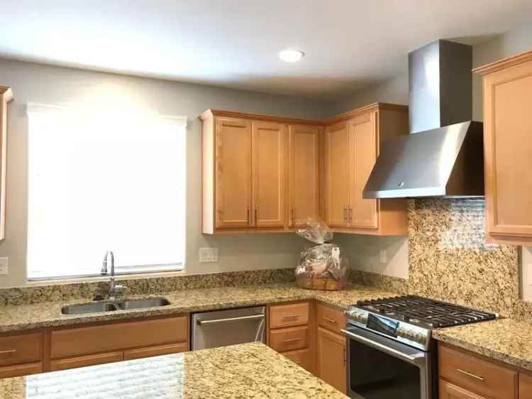 Rent New Home with 3 Bedrooms in Folsom CA Featuring Modern Amenities