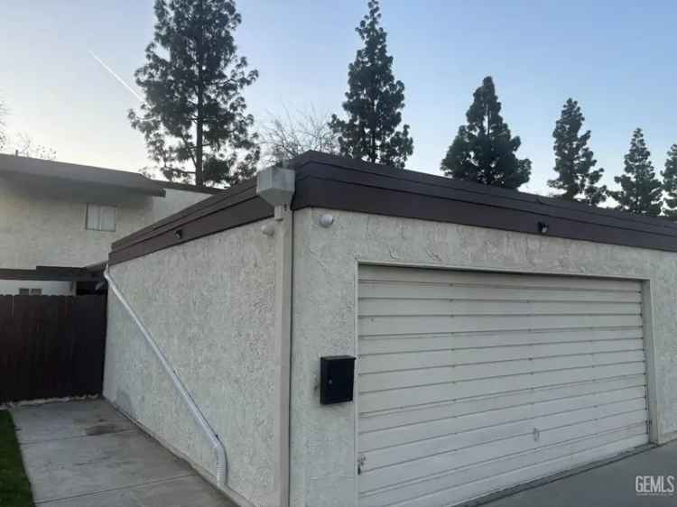 House For Sale in 1427, Gemini Court, Bakersfield, California