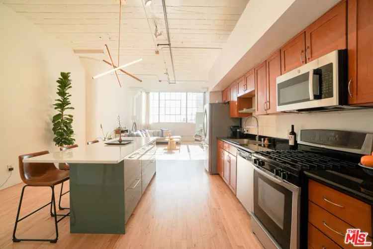 House For Sale in 420, South San Pedro Street, Los Angeles, California