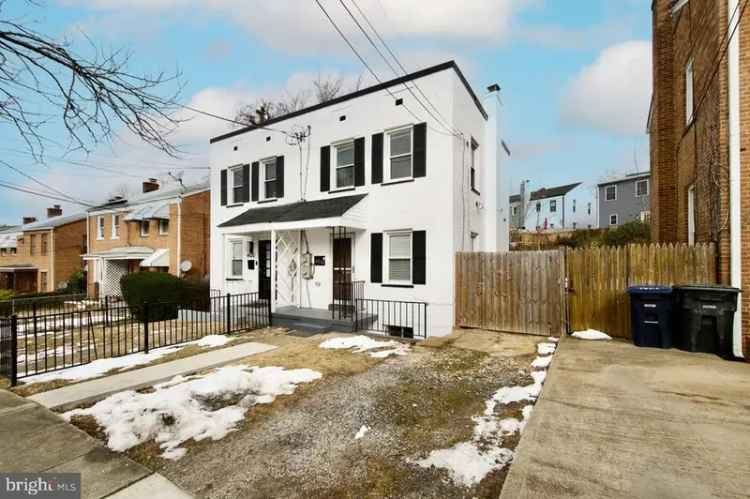 House For Sale in 4632, B Street Southeast, Washington, District of Columbia