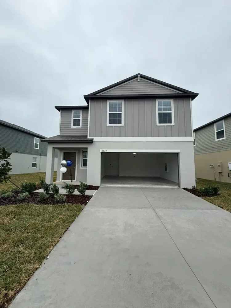 Rent Modern Home in Zephyrhills with Open Layout and Gourmet Kitchen