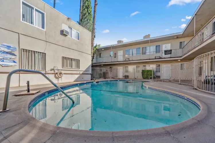 Rent Apartments in Tarzana with Pool and Pet Friendly Options