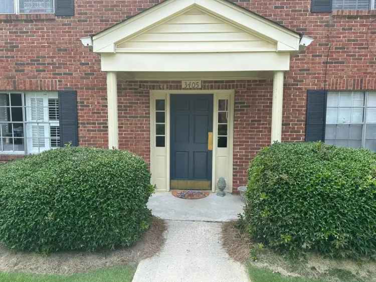 Rent 2 Bedroom Apartment in Homewood with Pool and Balcony