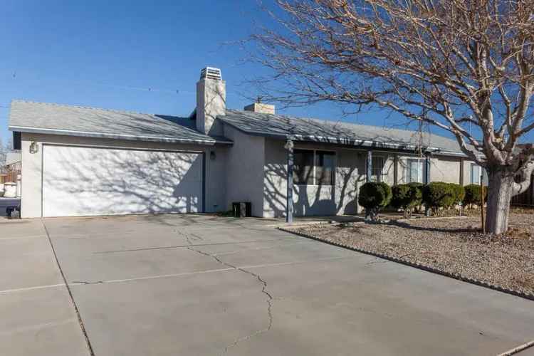 House For Sale in 10549, Oleander Avenue, California City, California