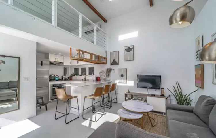 Rent Stylish 1 Bedroom Apartment with Loft in Highland Park Los Angeles