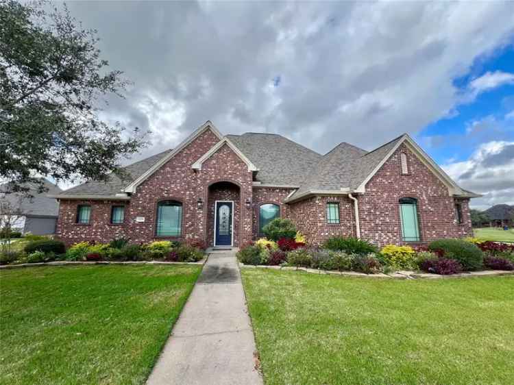 Buy Stunning Lakefront Home in Heritage Oaks Subdivision with Luxury Features