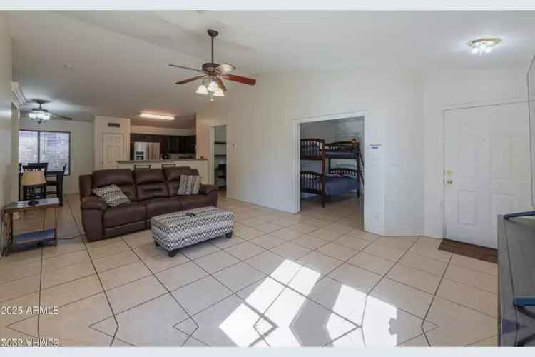 Buy House in Casa Grande with Four Bedrooms and Community Amenities