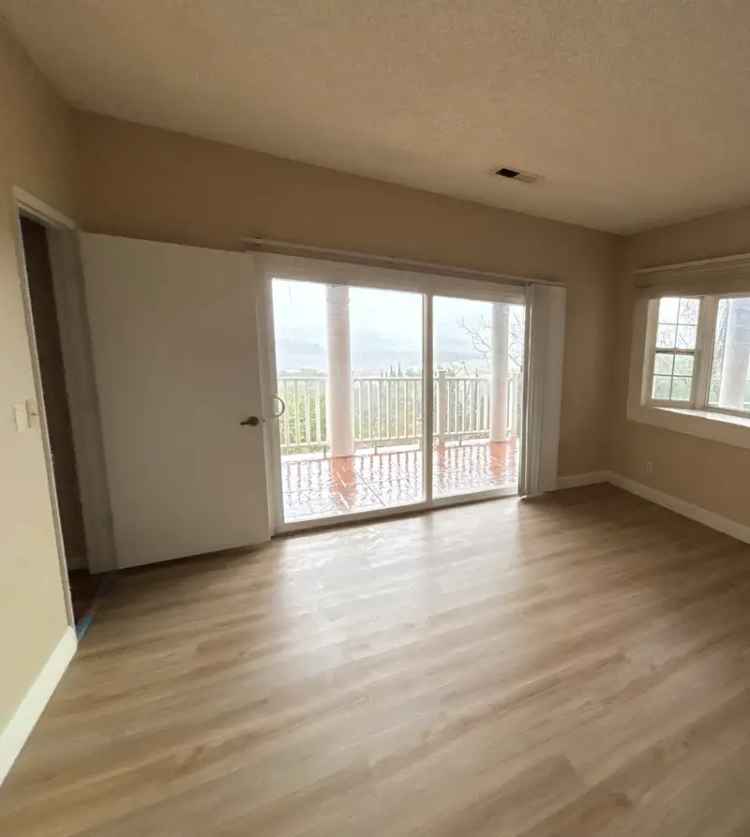 Rent Apartment Unit in Green Valley with Stunning Views and Privacy