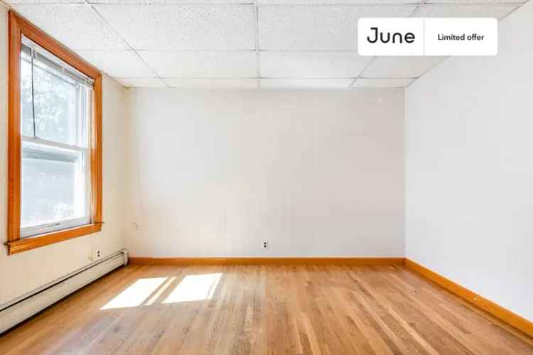 Rent Queen Room in Mission Hill Apartment with Flexible Lease Options