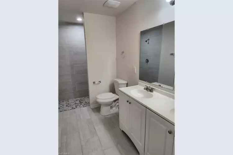 House For Sale in Cape Coral, Florida