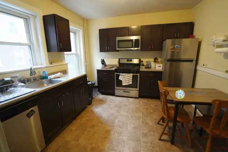 Rent Spacious 3 Bed 1 Bath Apartment Unit in Forest Hill with Great Features