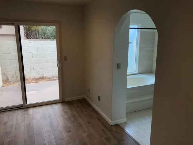 Townhouse for Rent in a Great Neighborhood with Updated Features