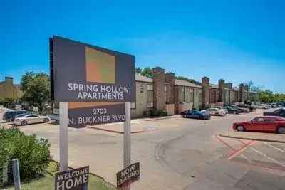 Rent Spring Hollow Apartments with Courtyard Gardens and Fireplaces