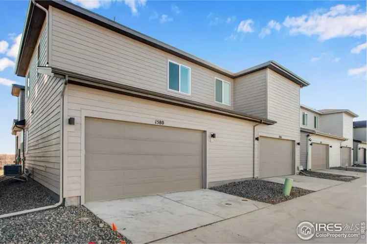 Buy Duplex in Longmont with Open Prairie Views and Modern Features