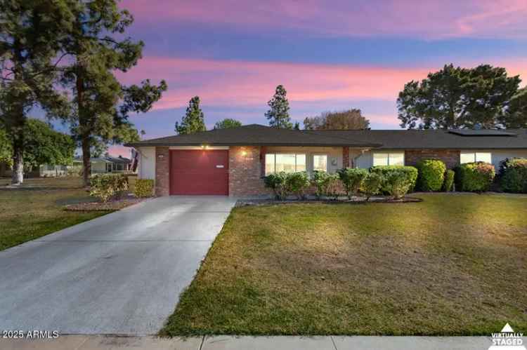 House For Sale in 15621, North Lakeforest Drive, Sun City, Arizona