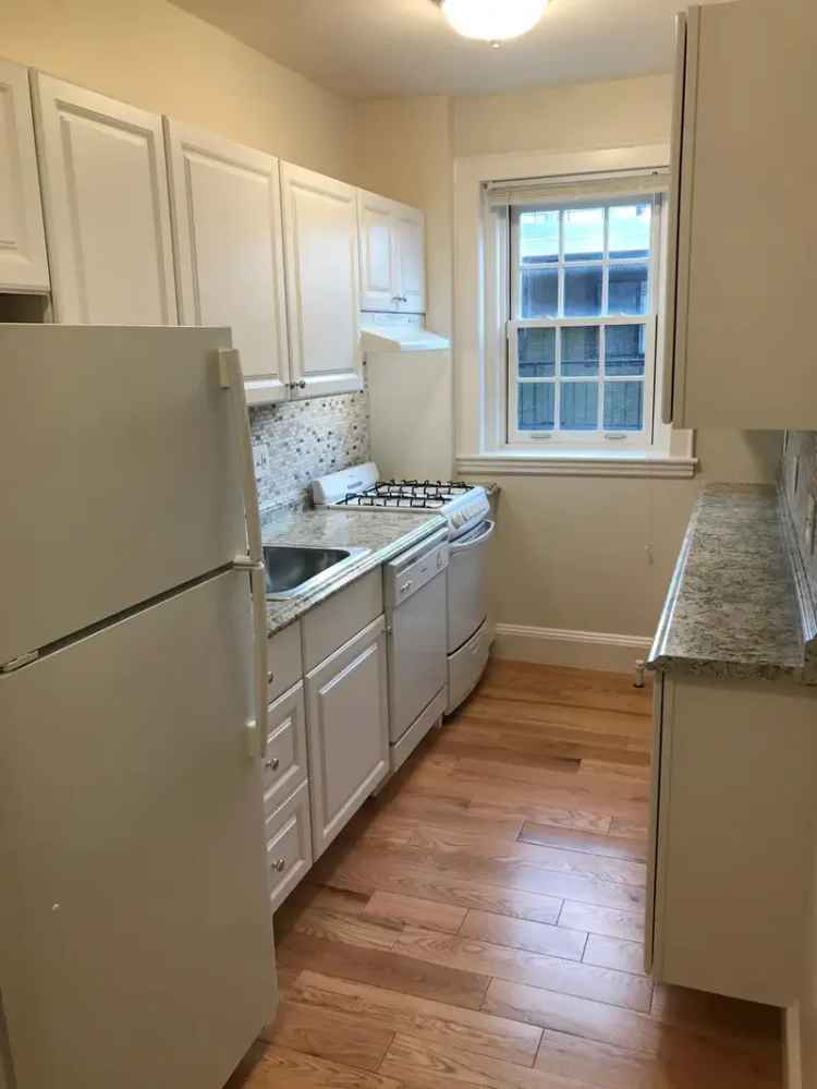 Rent Charming Apartments in Harvard Square with Modern Kitchens