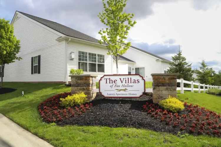 Luxury Rent Apartments at The Villas of Fox Hollow