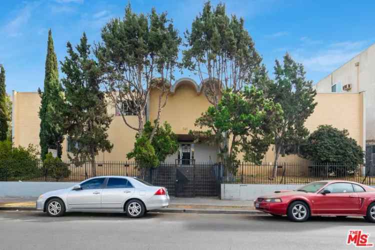 House For Sale in 830, South Bonnie Brae Street, Los Angeles, California