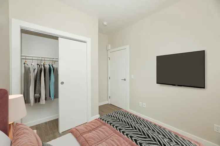 Rent Apartments in Lower Nob Hill with Modern Amenities and Charm