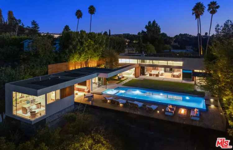 House For Sale in 9621, Arby Drive, Beverly Hills, California