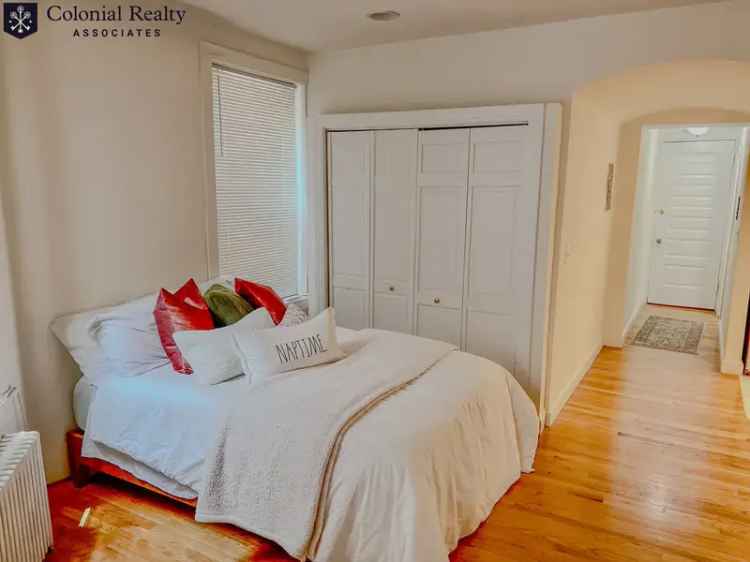 Rent Large Updated Studio Apartment in Boston with Modern Features