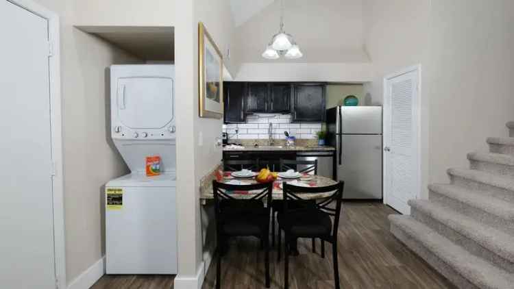 Rent Furnished Apartments Near Entertainment in Orlando