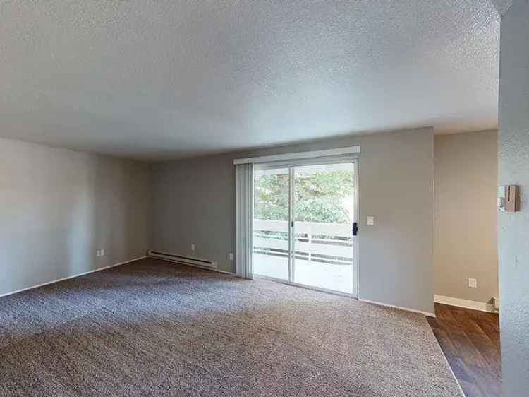 Rent Spacious Pet Friendly Apartments in Gresham with Great Amenities