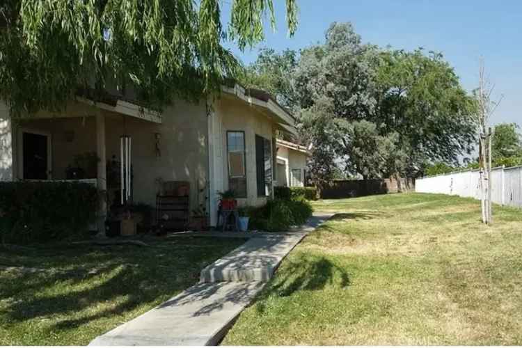 House For Sale in 43731, 8th Street East, Lancaster, California