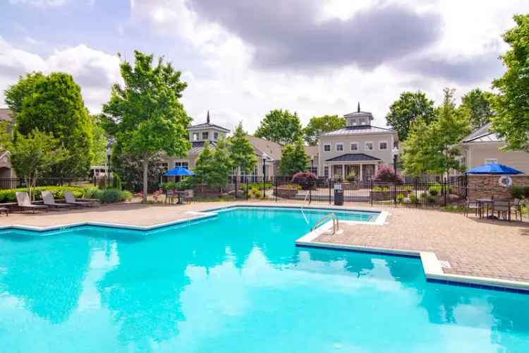 Rent Apartments in Austell with Resort-Style Amenities and Modern Features