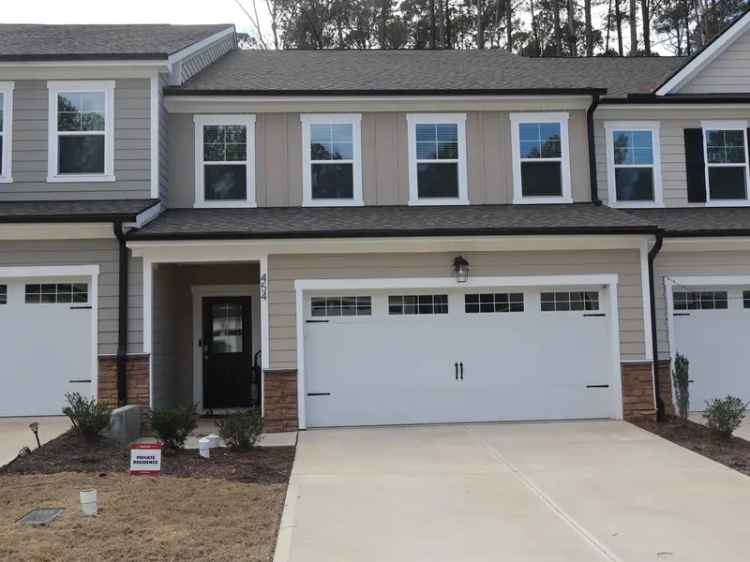 Luxury Townhome Buy in West Cary with 4 Bedrooms and 3 Bathrooms