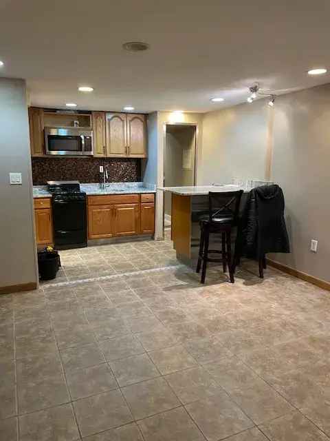 Rent Beautiful Apartment with Outdoor Space in Bayonne