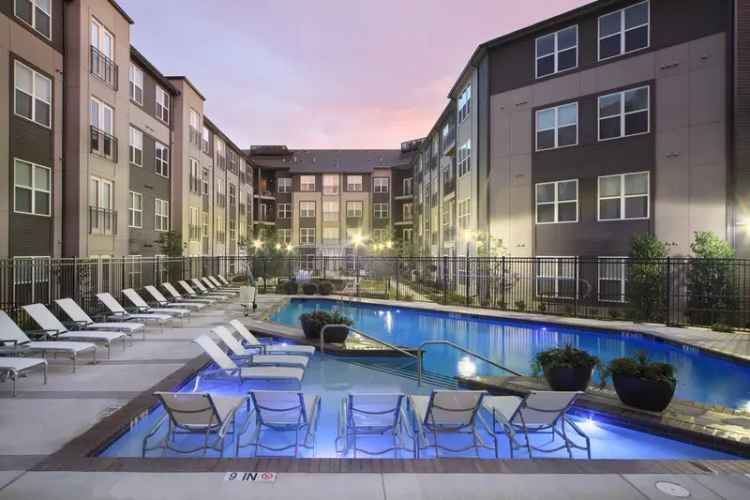 Rent Modern Apartments in Herndon with Great Amenities