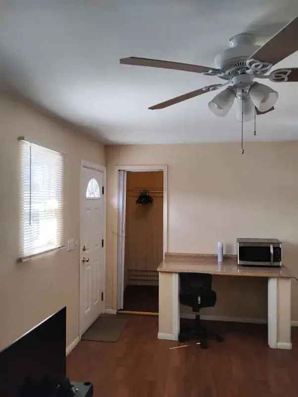 Rent Studio Apartment in Imperial Beach with Essential Amenities