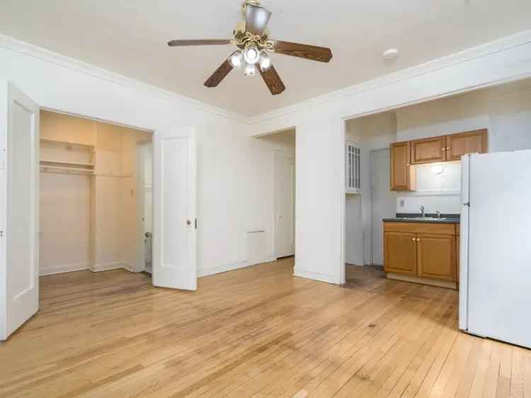 Rent Urban Apartments in the Heart of East Town with Great Amenities