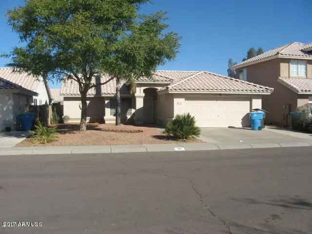 House For Sale in 1306, West Charleston Avenue, Phoenix, Arizona