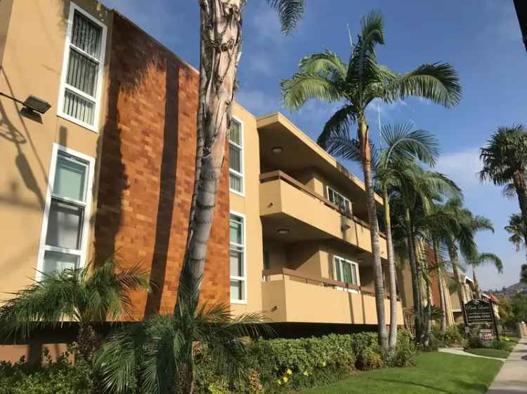 Rent Newly Renovated Apartment Near Whittier College with Great Features