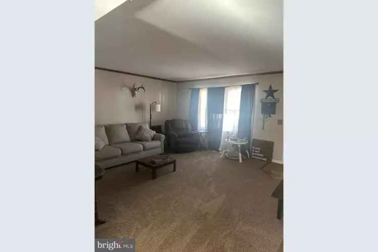 Buy Duplex in Milton with 2 Bedrooms and Convenient Features