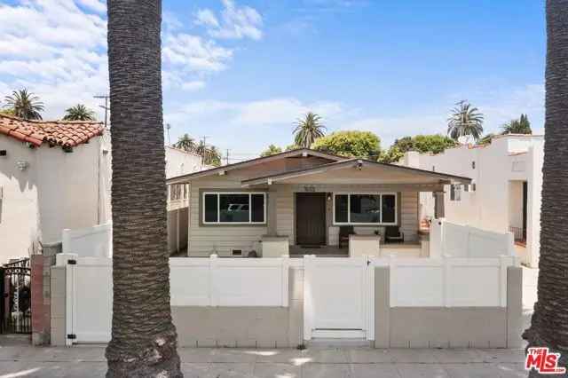 House For Sale in 1655, Leighton Avenue, Los Angeles, California