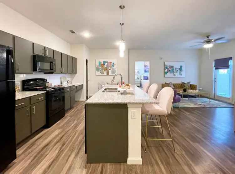 Rent Luxury Apartments in Zachary Louisiana with Resort Style Amenities