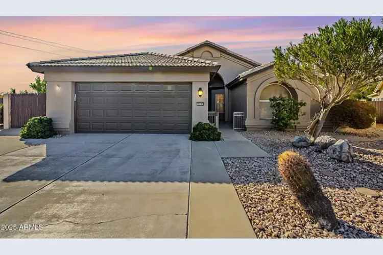 For Rent Pebble Creek Home with Pool Hot Tub and Solar Features