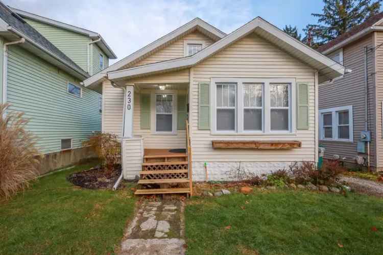 Rent Renovated Bungalow in Eastside Lansing Near MSU