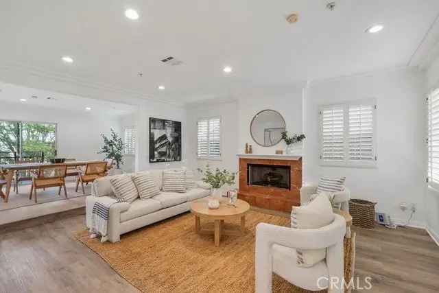 House For Sale in 626, Crane Boulevard, Los Angeles, California