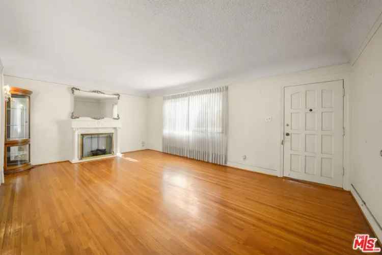 House For Sale in 5015, Franklin Avenue, Los Angeles, California