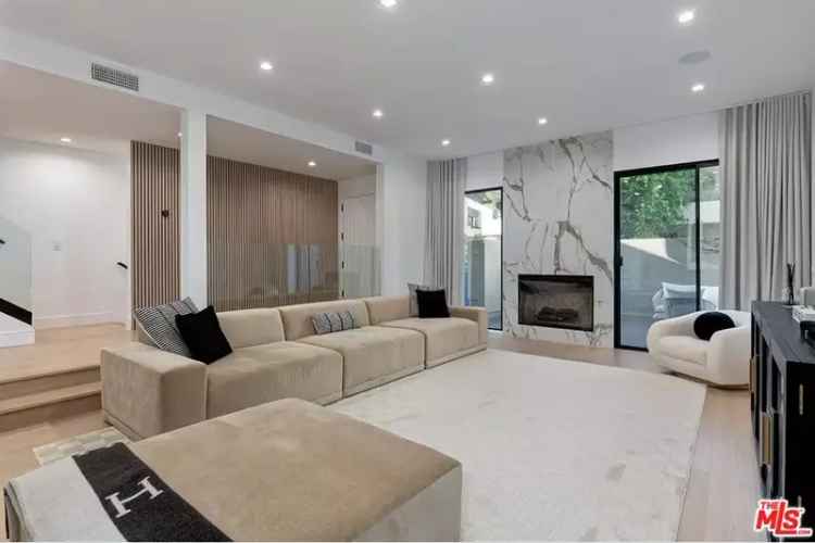 Rent stunning townhouse in Century City with modern features and amenities