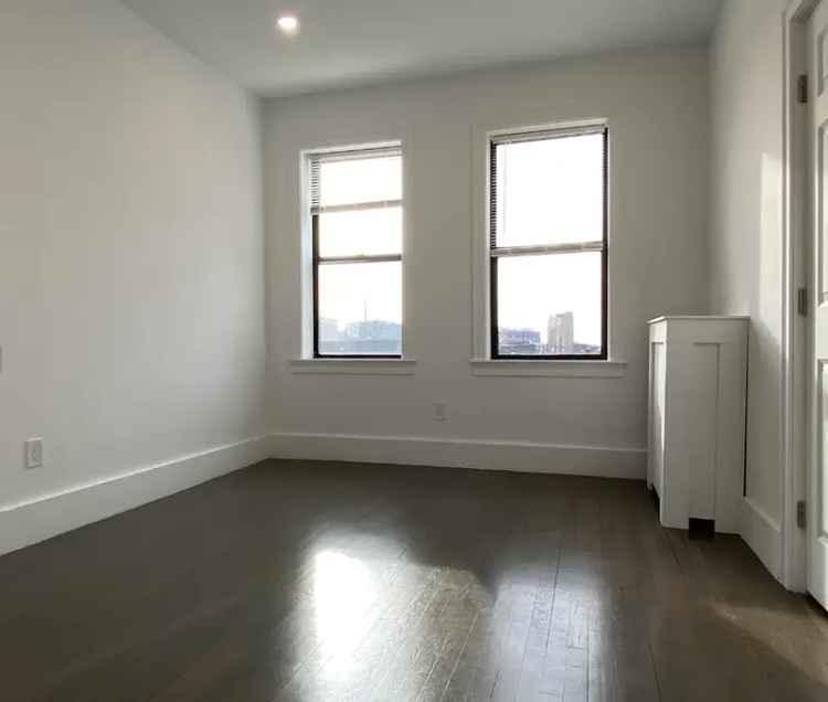 Rent Apartment in Fenway with Modern Living Features