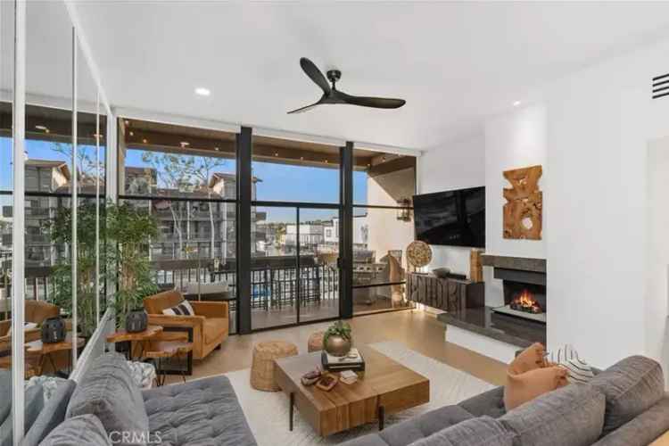 House For Sale in 7233, Marina Pacifica Drive, Long Beach, California