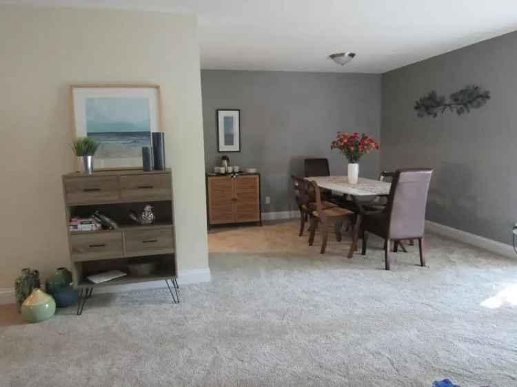 Rent Luxury Apartments in Cedar Rapids with Scenic Wooded Views