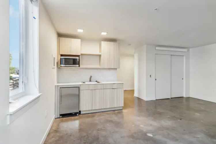 Rent Apartments in Ballard Seattle with Modern Amenities and Views